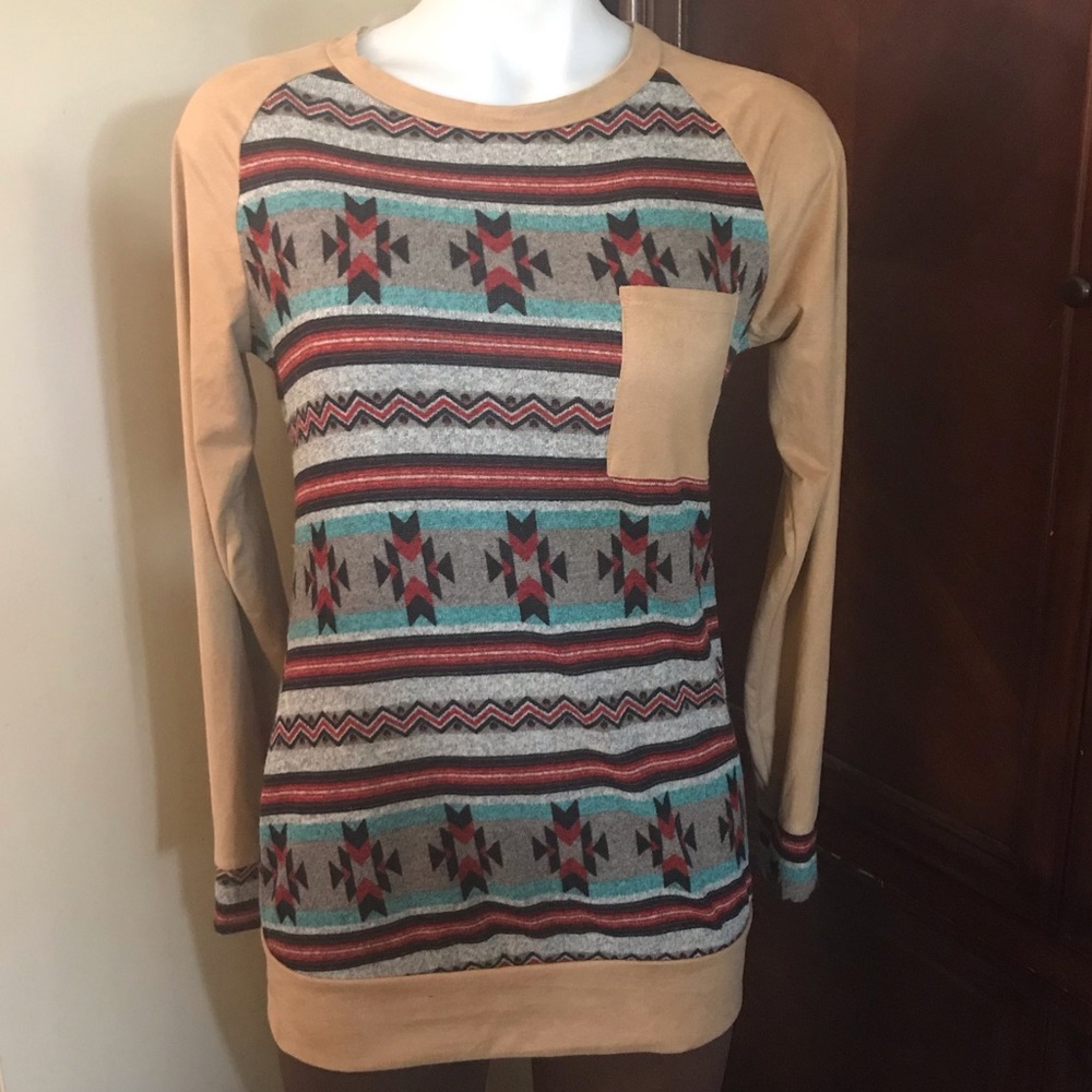 🆕 Auditions Tribal Print Long Sleeves Top-Small